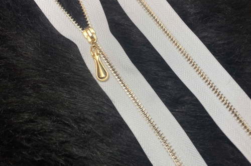 Thanh Thủy Ký Kết Hợp Tác Với Các Thương Hiệu May Mặc Lớn